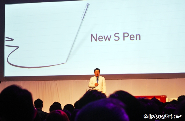 Introducing the New S Pen Introducing the New S Pen