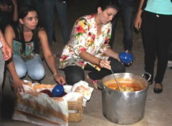 Entrega de Sopão para Pessoas de Rua