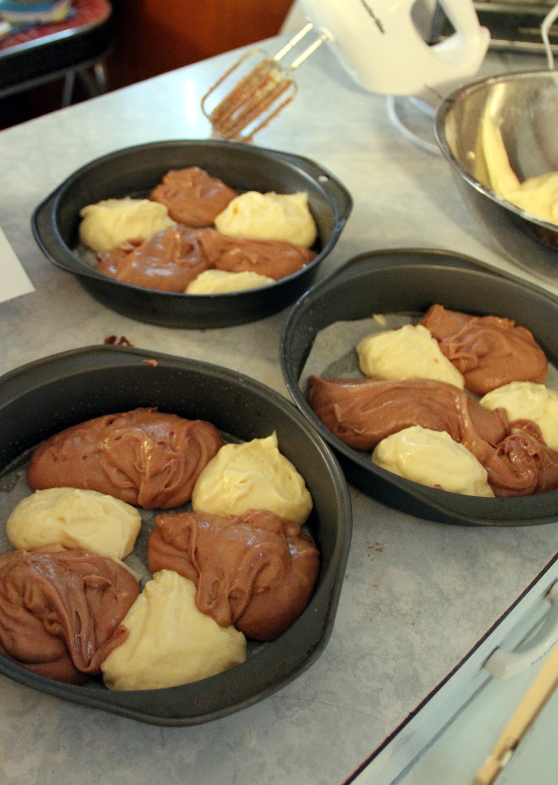 Jo and Sue Sky High Reese's Peanut Butter Chocolate Cake (and Reese's