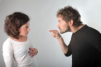 Quelle: http://www.lifeline.de/leben-und-familie/liebe-und-partnerschaft/frauen-nehmen-sich-feindseligkeit-zu-herzen-id28341.html