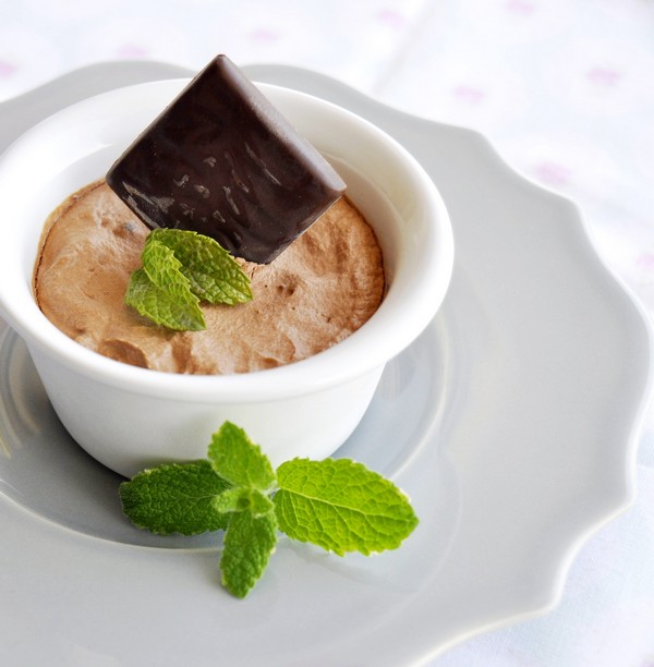 Instant chocolate mousse