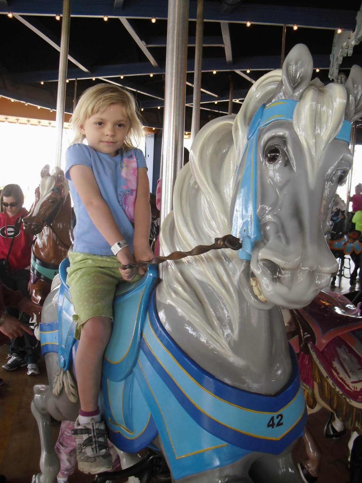 Love 2 Travel With Kids Carowinds Snoopy Rides How to Get the
