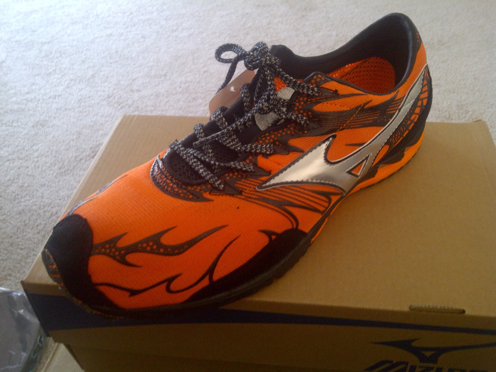 mizuno wave universe 4 review