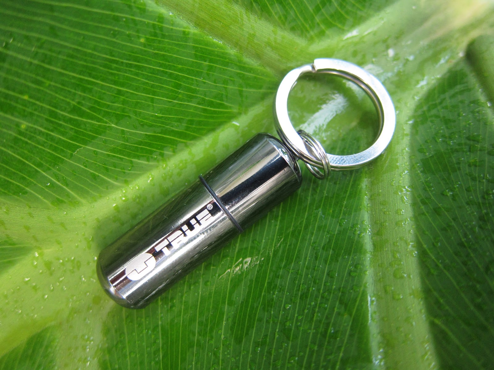 Keychain Gadgets and Pocket Tools April 2011