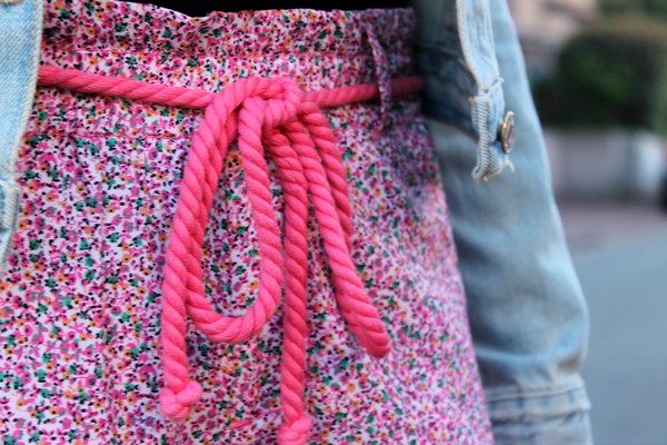 Le temps des Cerises Détail corde rose pantalon
