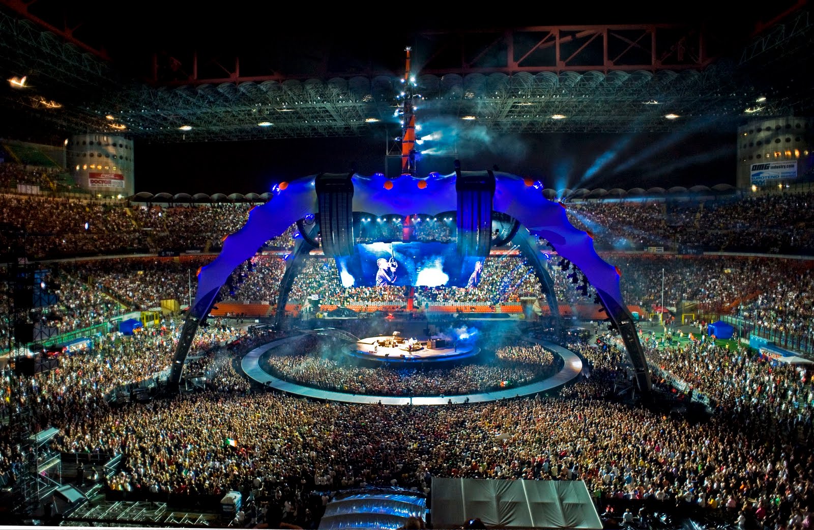 http://4.bp.blogspot.com/-OC3uryBIc0A/TftLo6Ab-aI/AAAAAAAAGEo/WHE4URR-WCw/s1600/u2-360c2ba-tour-11.jpg