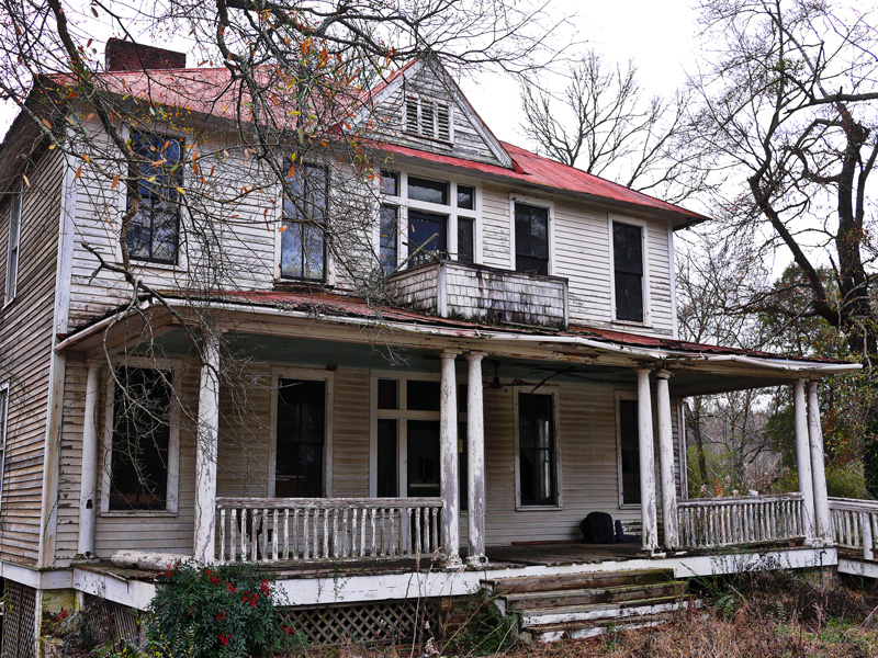 Old Shelby Hotel in Alabama. [OS] [720×484]. AbandonedPorn
