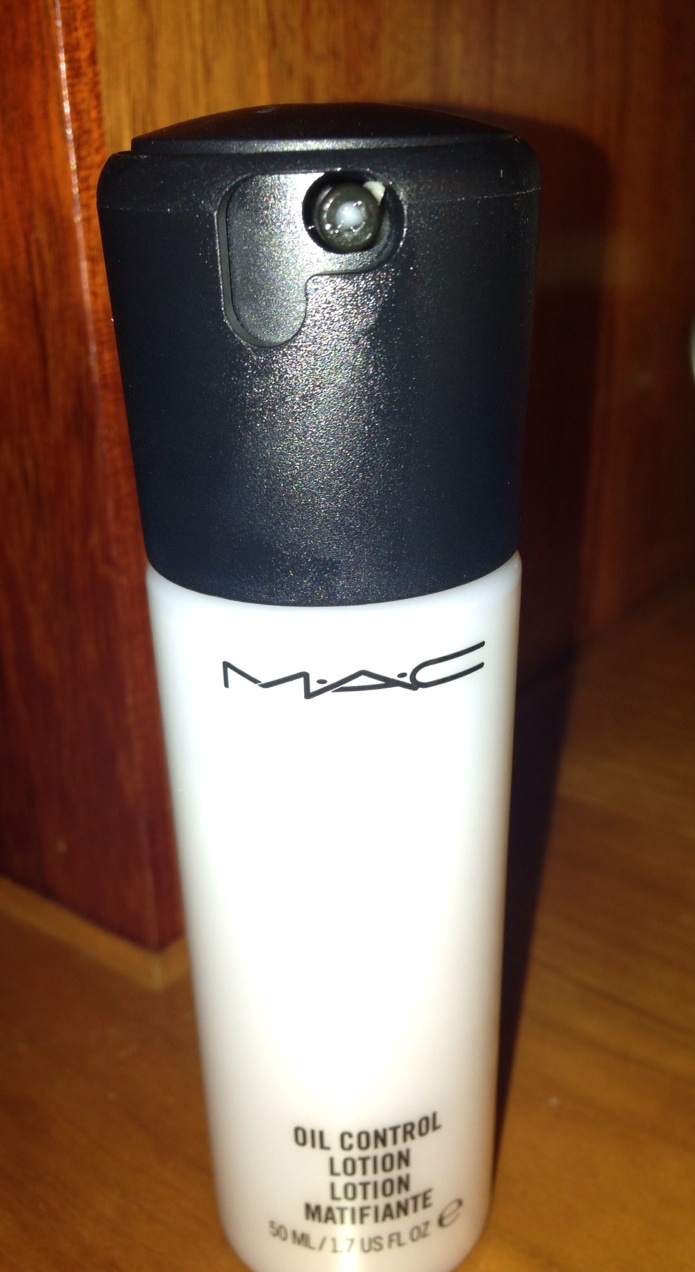 Cosmetic review num. 124... Mac Oil control lotion