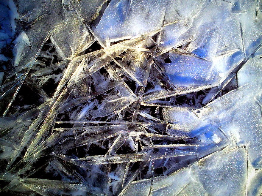 17. Frozen Lake Kryspinow, Near kracow, Poland - 18 Beautiful Frozen Lakes, Oceans And Ponds That Resemble Fine Art 17. Frozen Lake Kryspinow, Near kracow, Poland - 18 Beautiful Frozen Lakes, Oceans And Ponds That Resemble Fine Art