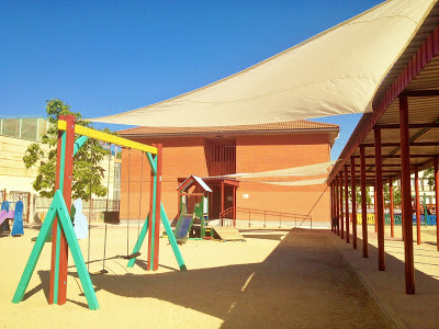 AMPA COLEGIO ZARAGOZA: Sombra en el patio de 4 y 5 años!
