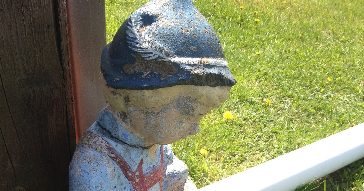 Handcrafted Holidays Refinishing Lawn Ornaments