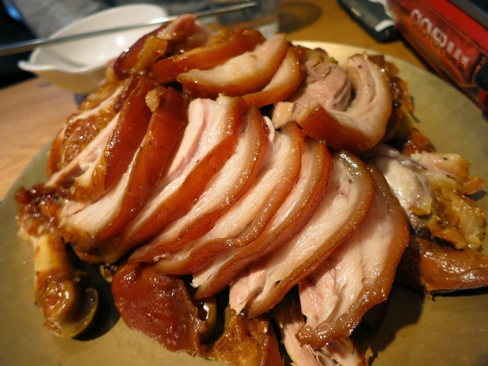 Myth Jokbal (미쓰족발) (Pork Knuckle) Hongdae, Seoul chichicho