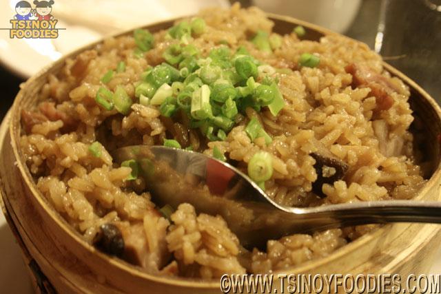 steamed salted chicken rice