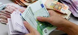 [ΕΛΛΑΔΑ]Υπάλληλος τράπεζας απέσπασε 2 εκατ. ευρώ από 50 καταθέτες