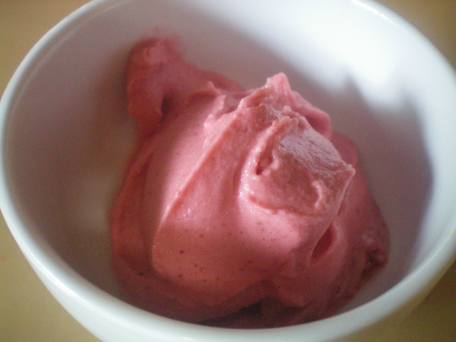 The Primal Home Strawberry Ice Cream (non dairy, sugar free)