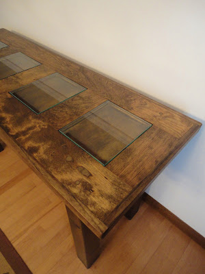 sofa door table