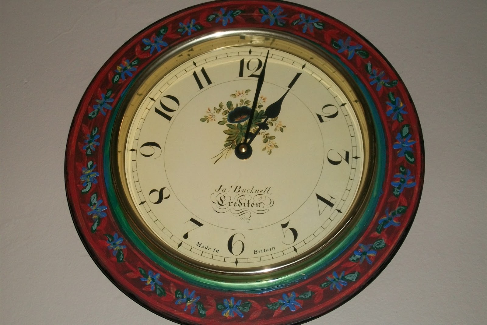 The Miss O' Show Clocks and Spoons, Empty Rooms