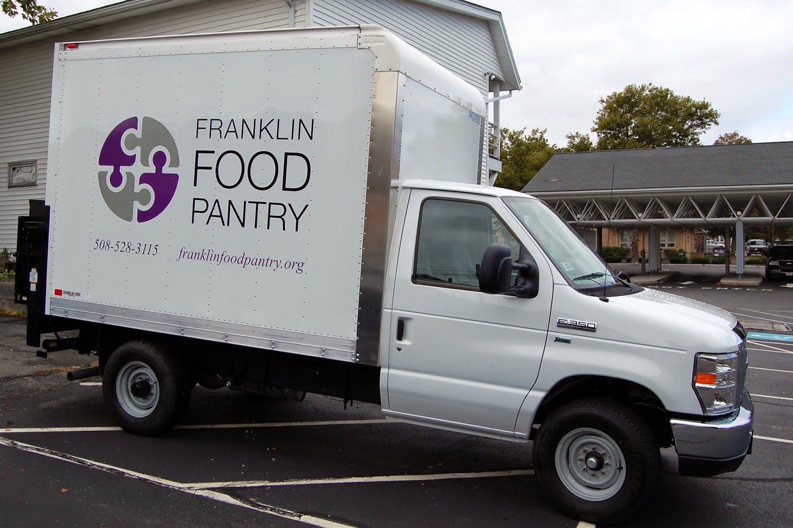 the Franklin Food Pantry's mobile pantry