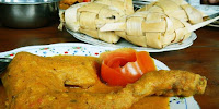 kupat lodoh kuliner khas banyuwangi, kuliner indonesia