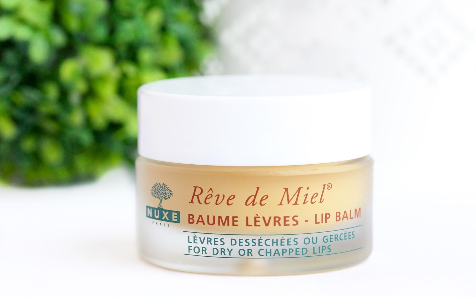 Preporucujem vam da kupite..proizvodi koje vredi imati.  Nuxe+reve+de+miel+lip+balm