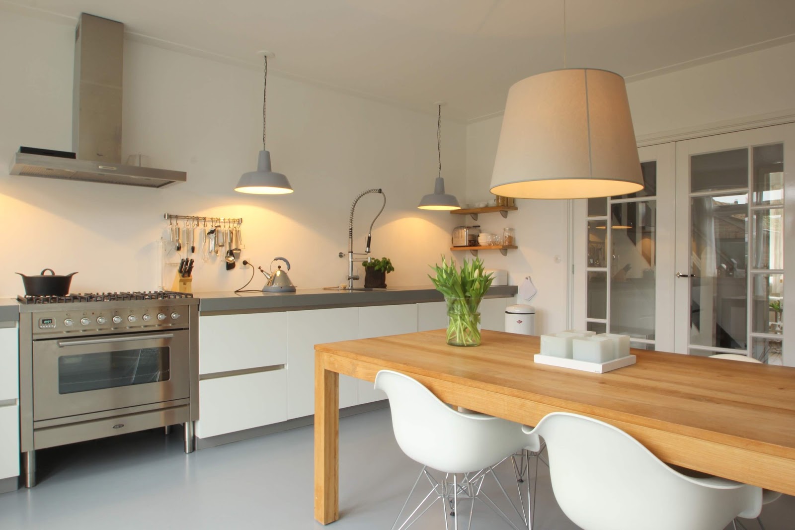 Open keuken jaren 30 huis: aanbouw uitgevoerd in metselwerk ...