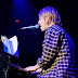 Tom Odell "Namorar com Taylor Swift foi terrível"