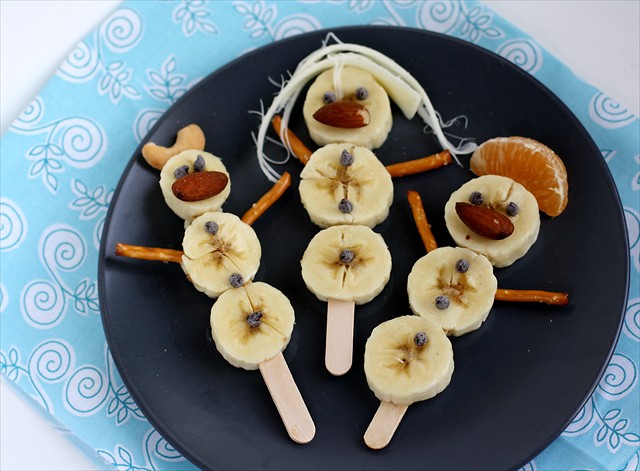 Fun Kid Snacks with Bananas: butter with a side of bread