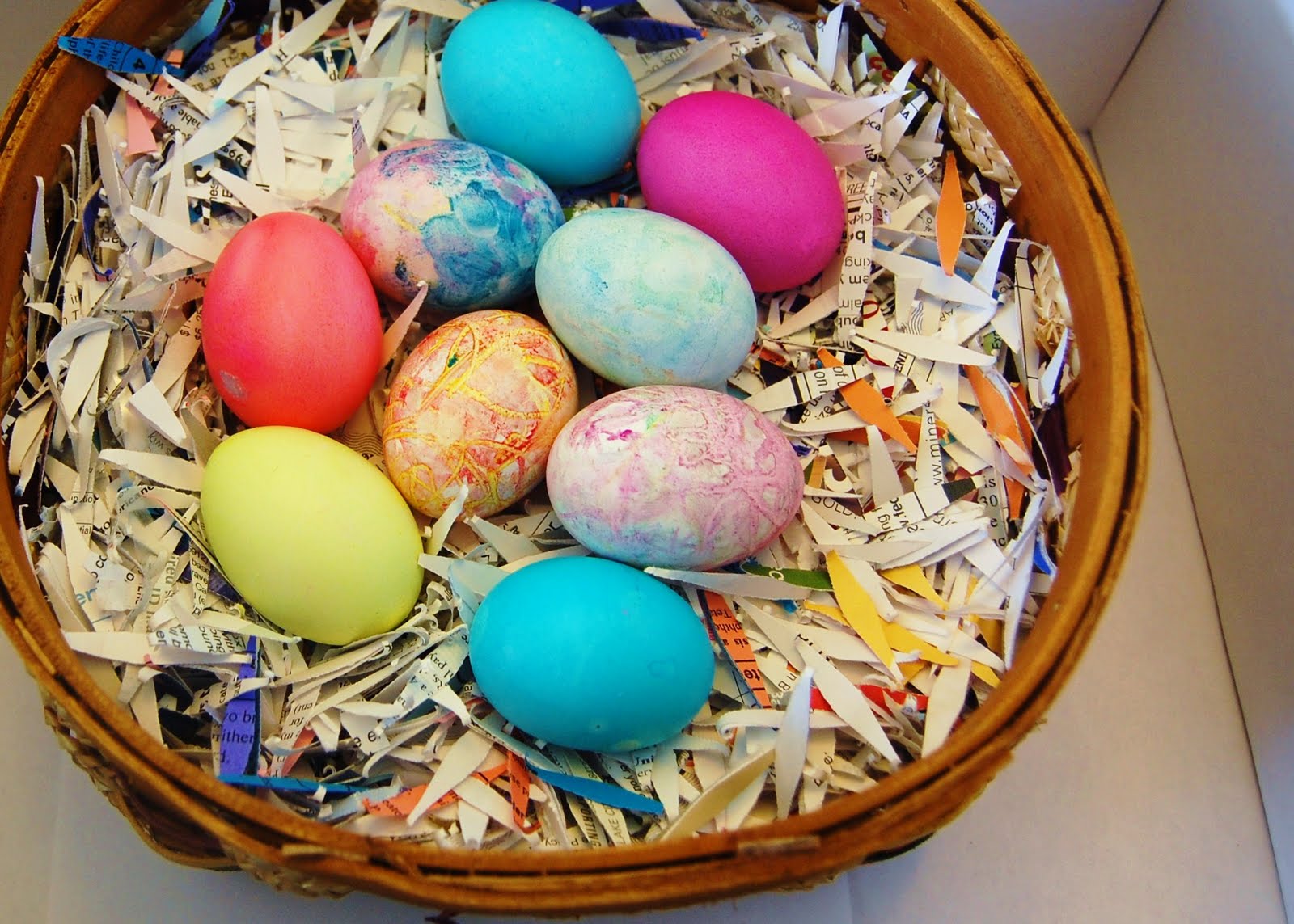 Thar She Sews! Things I dig Friday Easter egg decorating