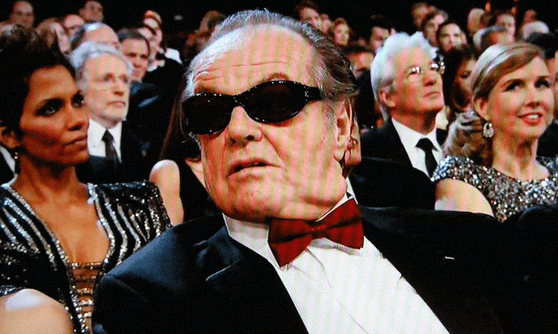 Premio Negro-Poeta de Tele5, 4ª edición del concurso de microrrelatos de La Plazoleta (HISTÓRICO) - Página 11 Cn_image_0.size.NICHOLSON-HEAD-TURN-GIF