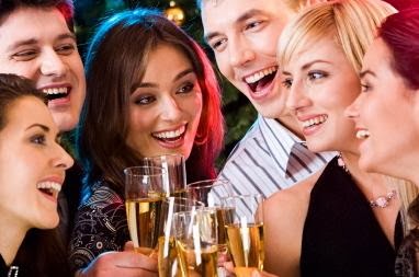 10 Tips on Dating 10 Tips on Dating - man women drinking champagne