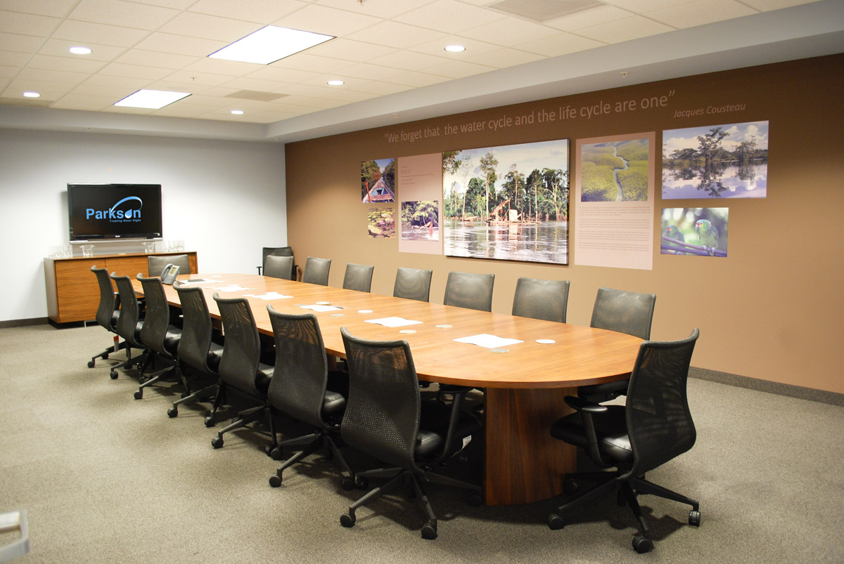 furniture-design-office-conference-rooms-with-decoration-architecture-london-modern-meeting-room-with-white-modular-table-and-leather-chair-also-cool-wallmount-tivi-beautiful-cool-conference-table-second.jpg