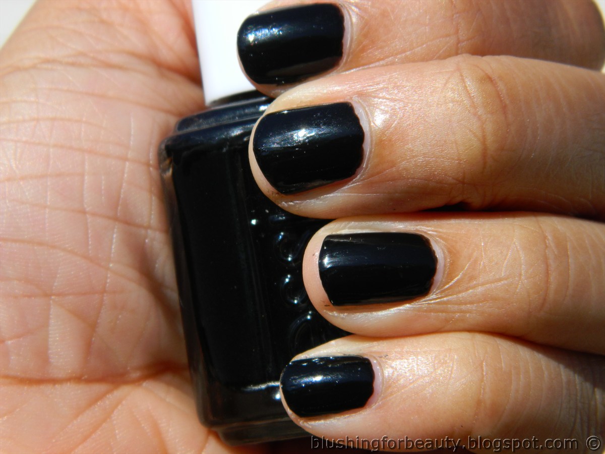 Blushing For Beauty Manicure MondaysEssie Licorice