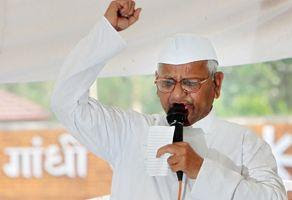 India Against Corruption: Anna Hazare arrested India Against Corruption: Anna Hazare arrested