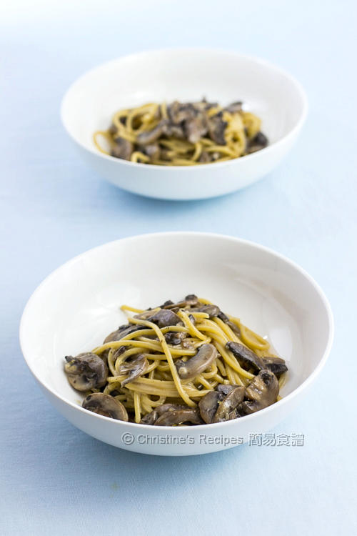 意大利粉配忌廉蘑菇汁 Spaghetti with Mushroom Sauce01