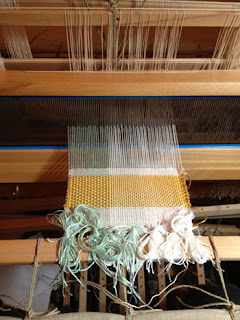 weaving on Harris Folding Loom