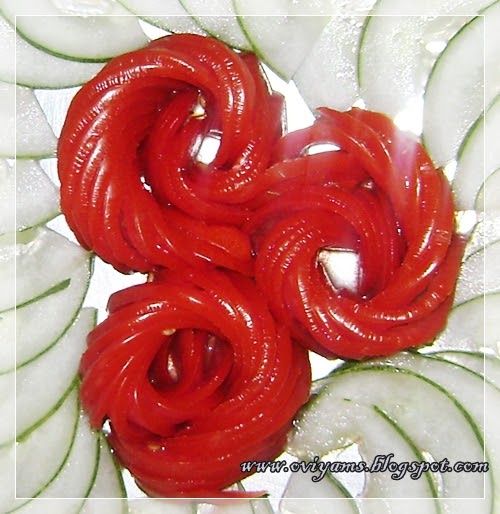A Simple Tomato Carving