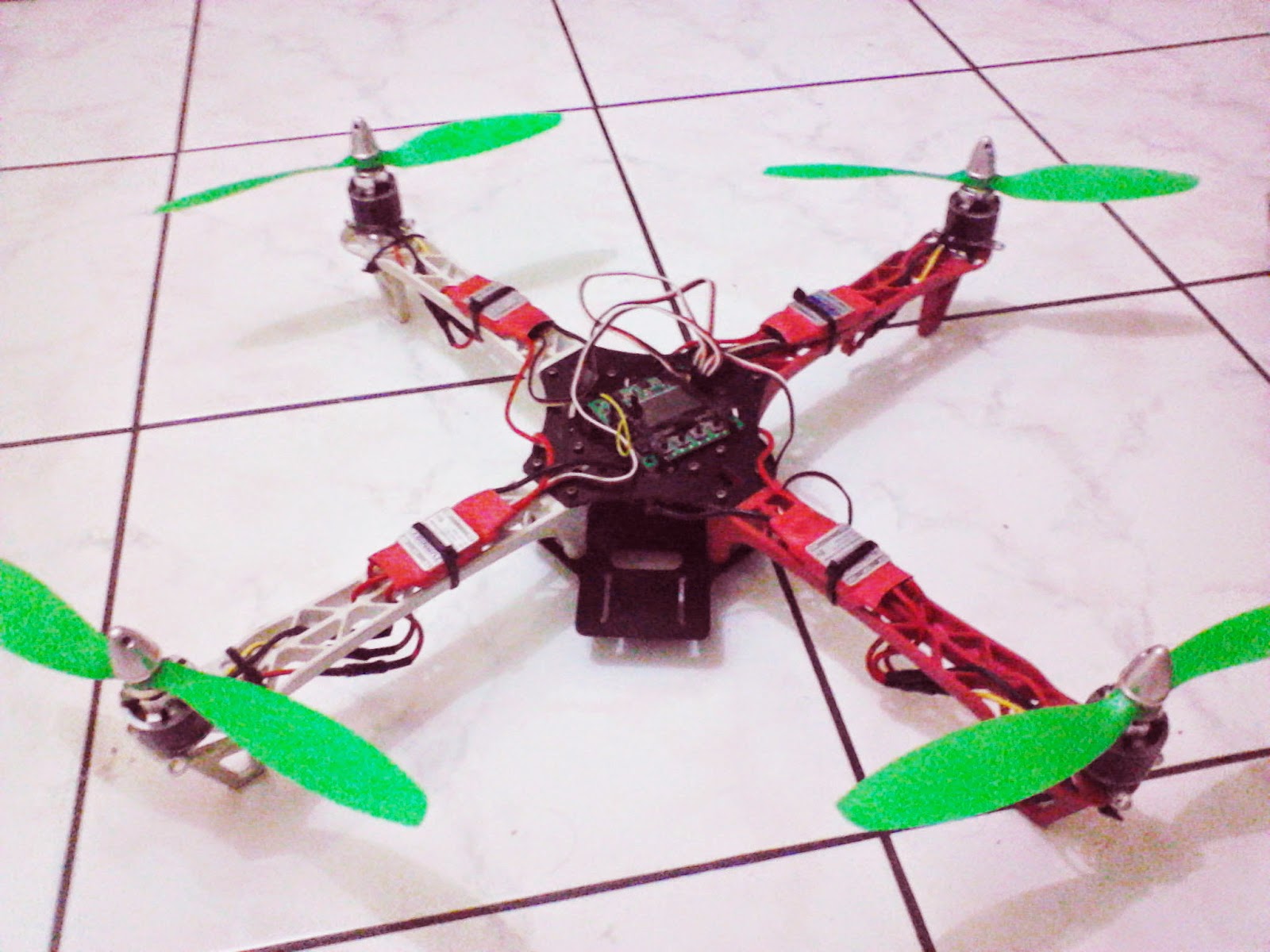 Panduan Membuat Quadcopter | jasa pembuatan quadcopter siap terbang Panduan Membuat Quadcopter | jasa pembuatan quadcopter siap terbang