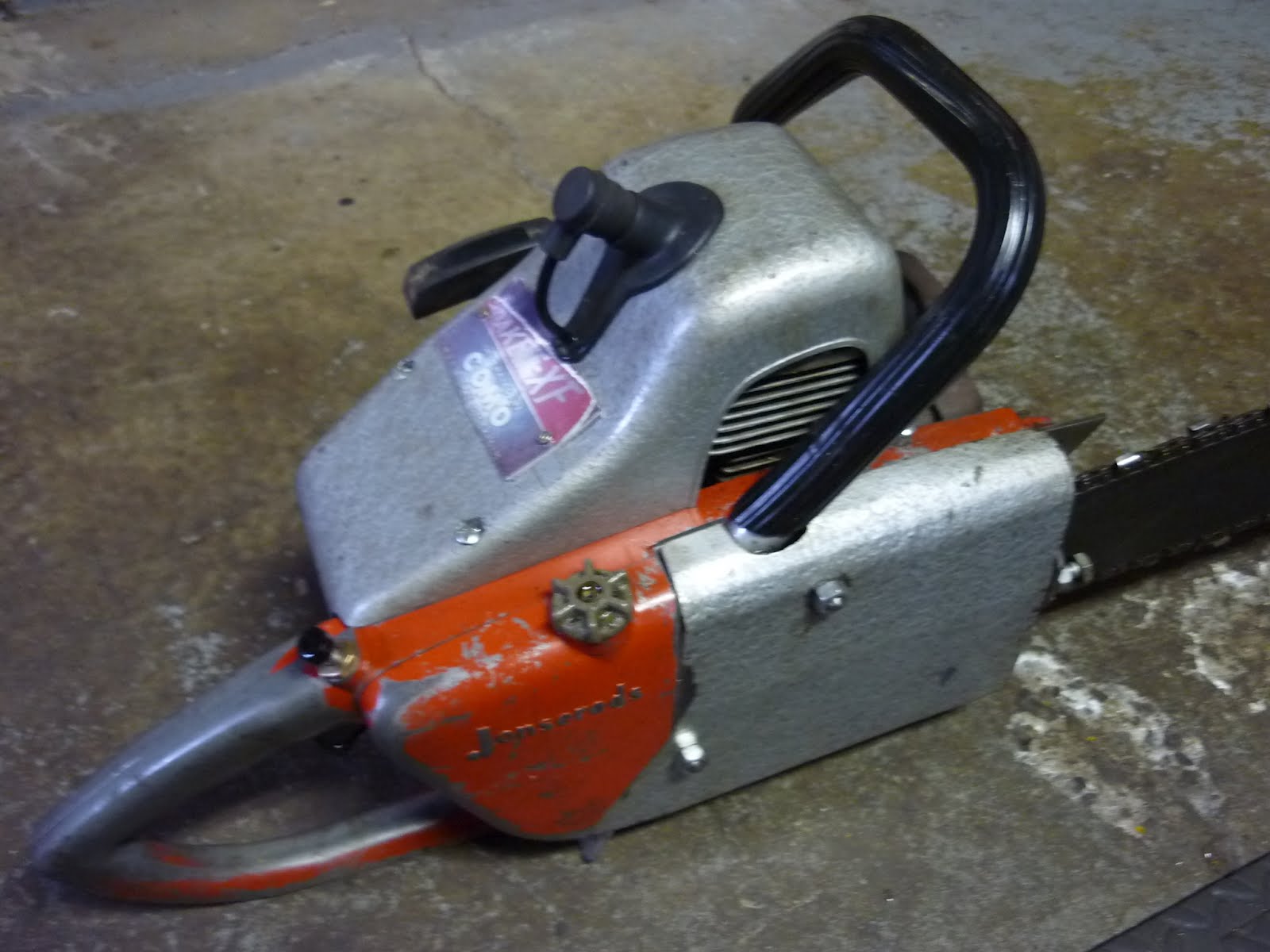 VINTAGE CHAINSAW COLLECTION JONSERED RACKET XF.