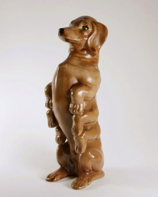 As surreais esculturas com animais híbridos de porcelana de Debra Broz Debra Broz esculturas porcelanas cerâmica surreais kitsch animais modificados vintage