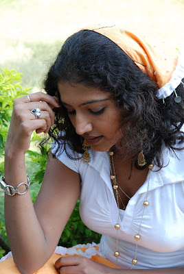 Tollywood Actress Maju Sri Hot HQ Photos