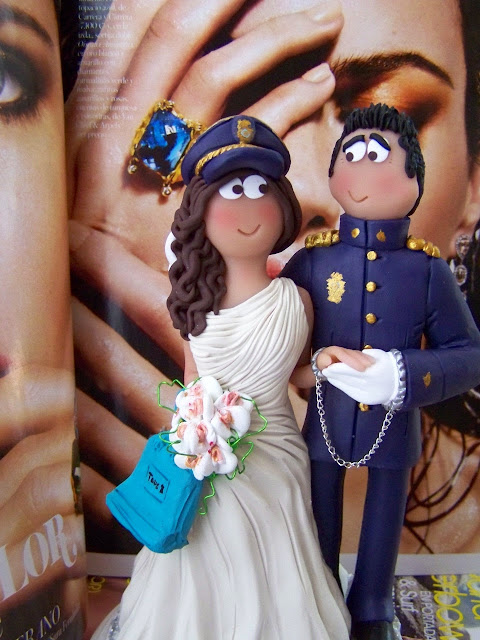 Figuras personalizadas  novio uniforme de gala policia nacional laura guarnieri