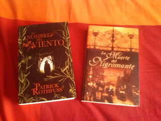 El nombre del viento y La muerte del nigromante