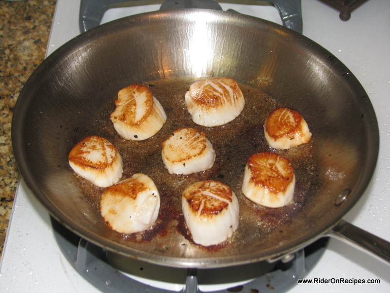 The Four Points Foodie Seared Scallops with Crab Buerre Blanc