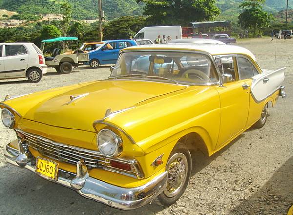 Carros antiguos en uso en Cuba Santos cat licos que celebran su d a el 19 