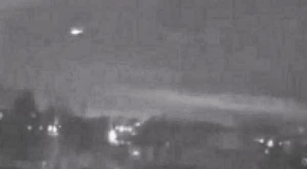 Bola Cahaya Misterius Terlihat di Langit Iowa
