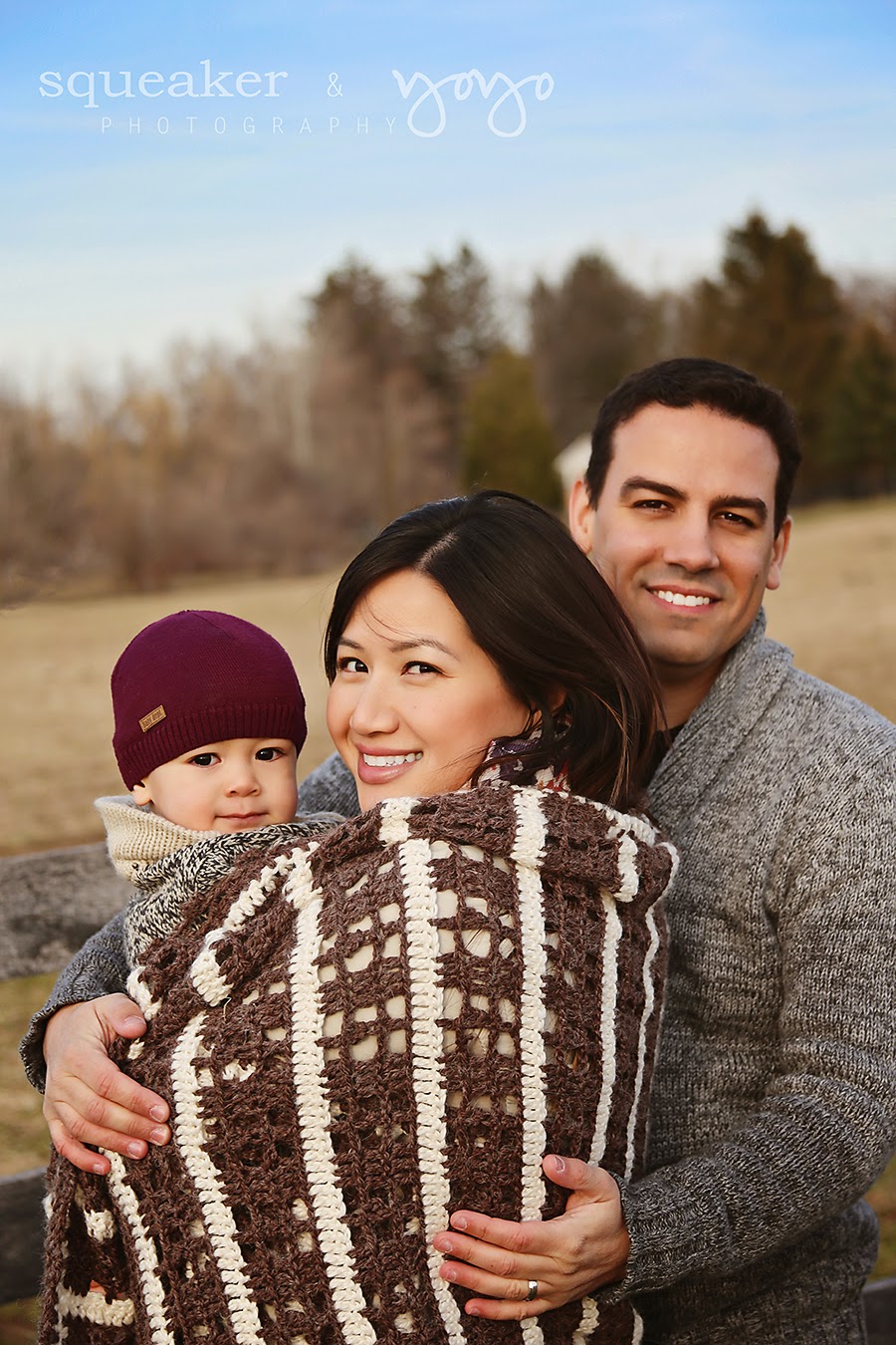 squeaker & yoyo PHOTOGRAPHY Spring at the Farm in Family