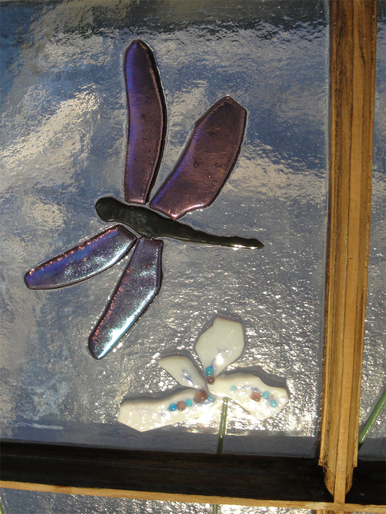 flutterbybutterfly on www.flutterbyfoto.com: Dragonfly Iris Fused Glass