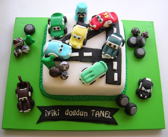 Renkli Tatlar Hayata Tat Katar: ARABALAR ( ŞİMŞEK MCQUEEN)