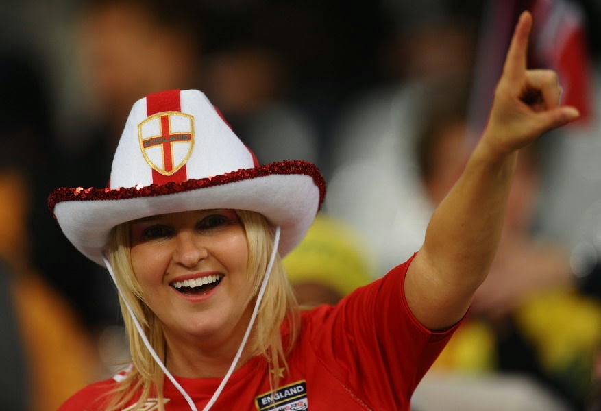 WM Brasilien 2014: sexy heissen Mädchen-Fußball-Fan, schöne Frau Unterstützer der Welt. Ziemlich Amateur girls, Bilder und Fotos England Inglaterra inglesas