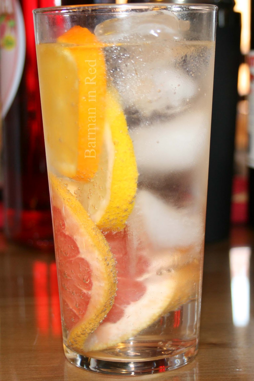 Cocktails con ginebra Vodka Tonic (Cítrico)